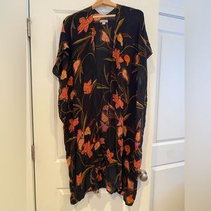 Ann Taylor LOFT lightweight shawl/wrap :: size Large